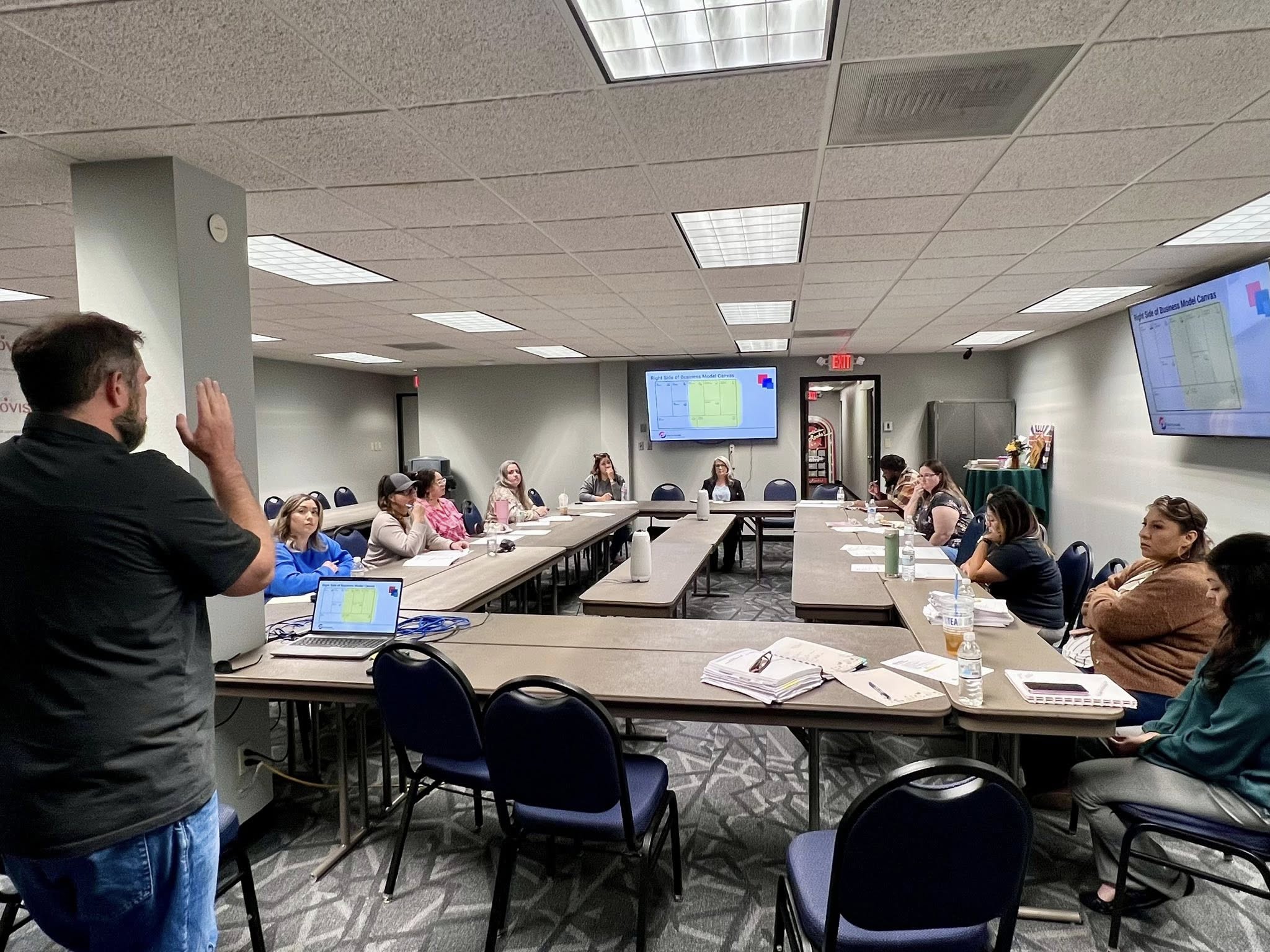 555999588_1214789734015422_1185570855050705620_n image